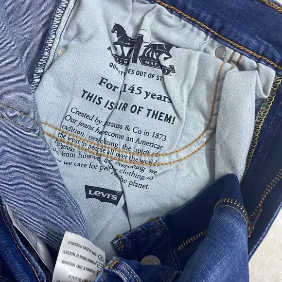 Levi’s jeans 👖 - Picture 3 of 7